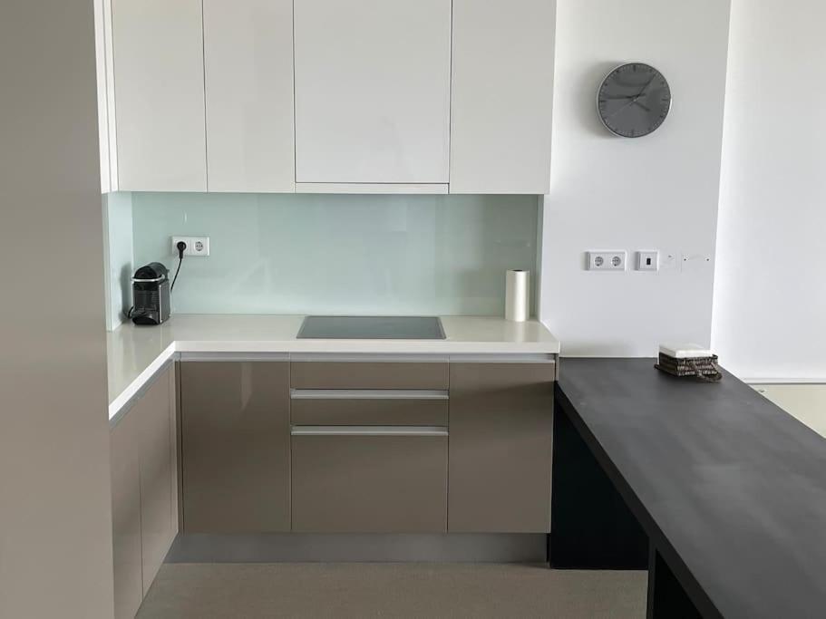Fuzeta Stylish 1 Bedroom Apartment - Amazing Views Bagian luar foto